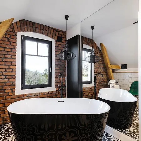 アパート Astoria カルパッチ